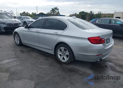 2011 BMW 528I z USA, uszkodzony, nr VIN WBAFR1C58BC672710